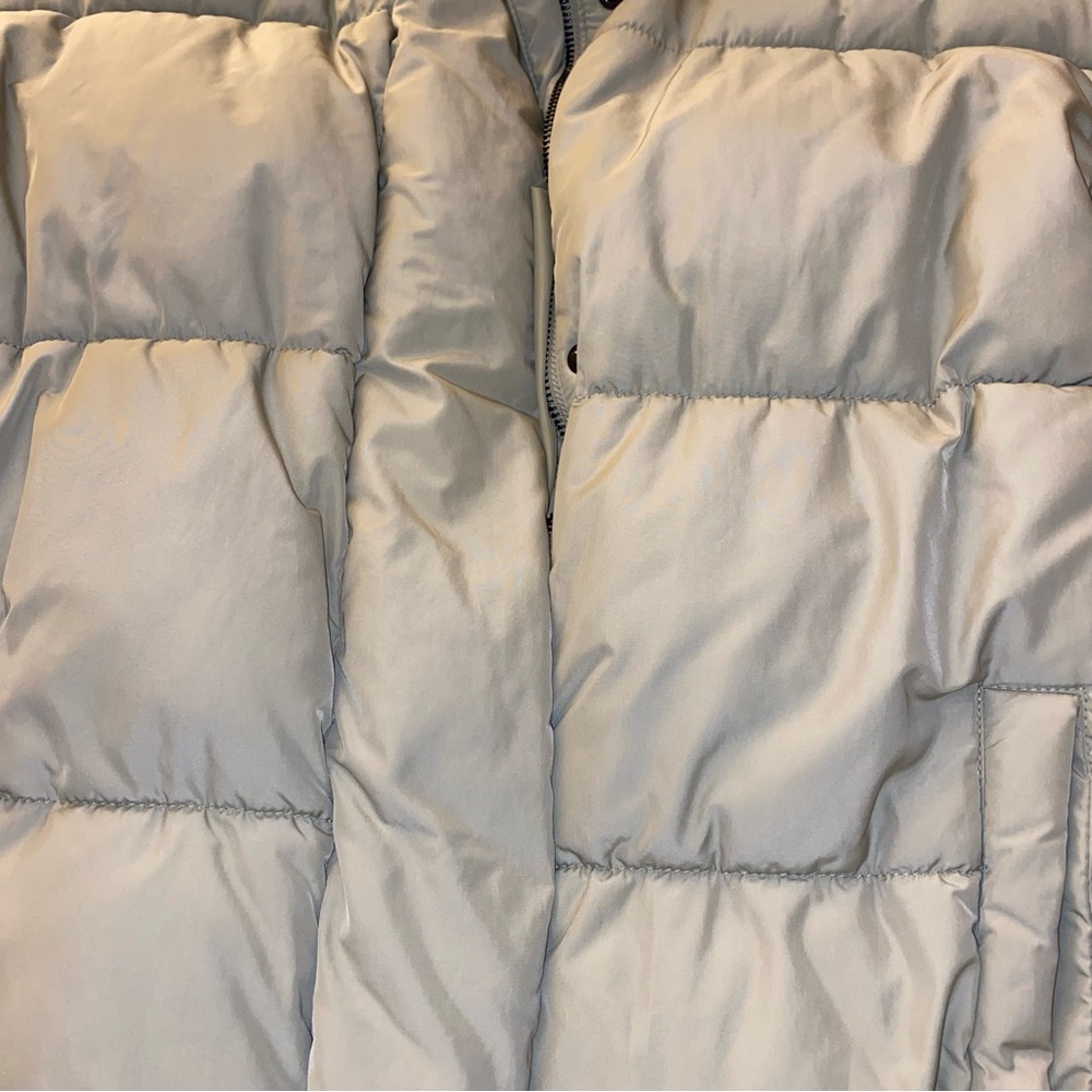 Cropped Puffer Jacket - image 3